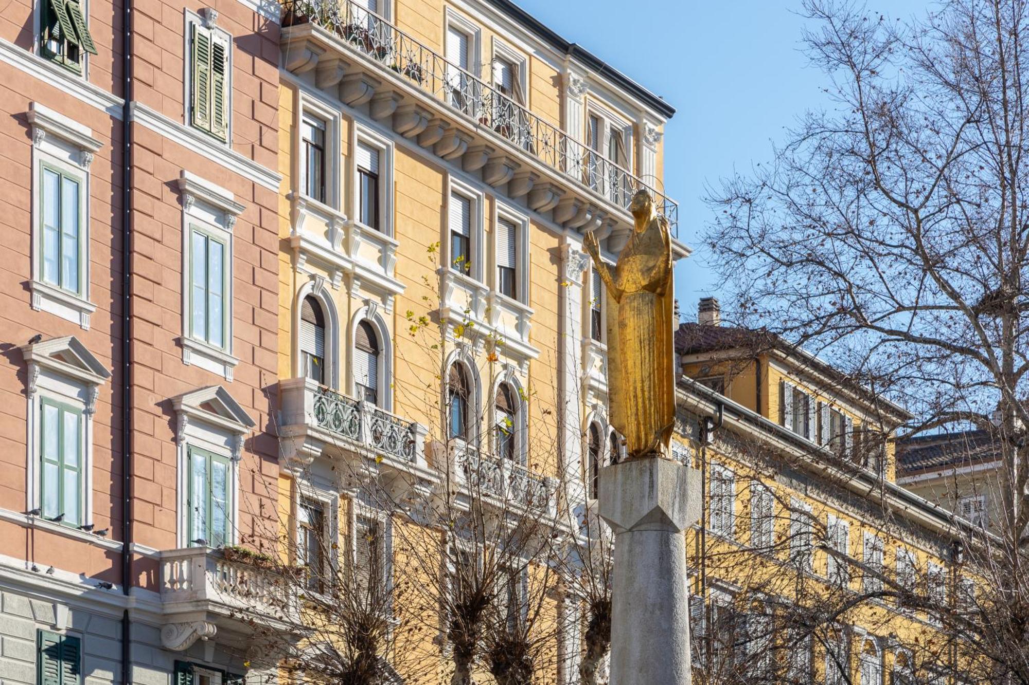 Blake, Attico Centrale Con Parcheggio A Trieste Exterior photo